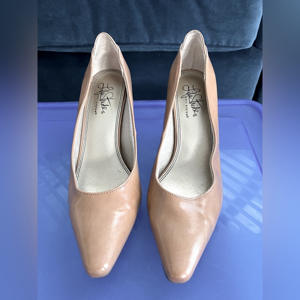 Life Stride heels - size 7